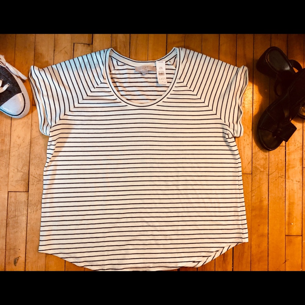 NWT LOFT Striped Scoop Neck T 16/18